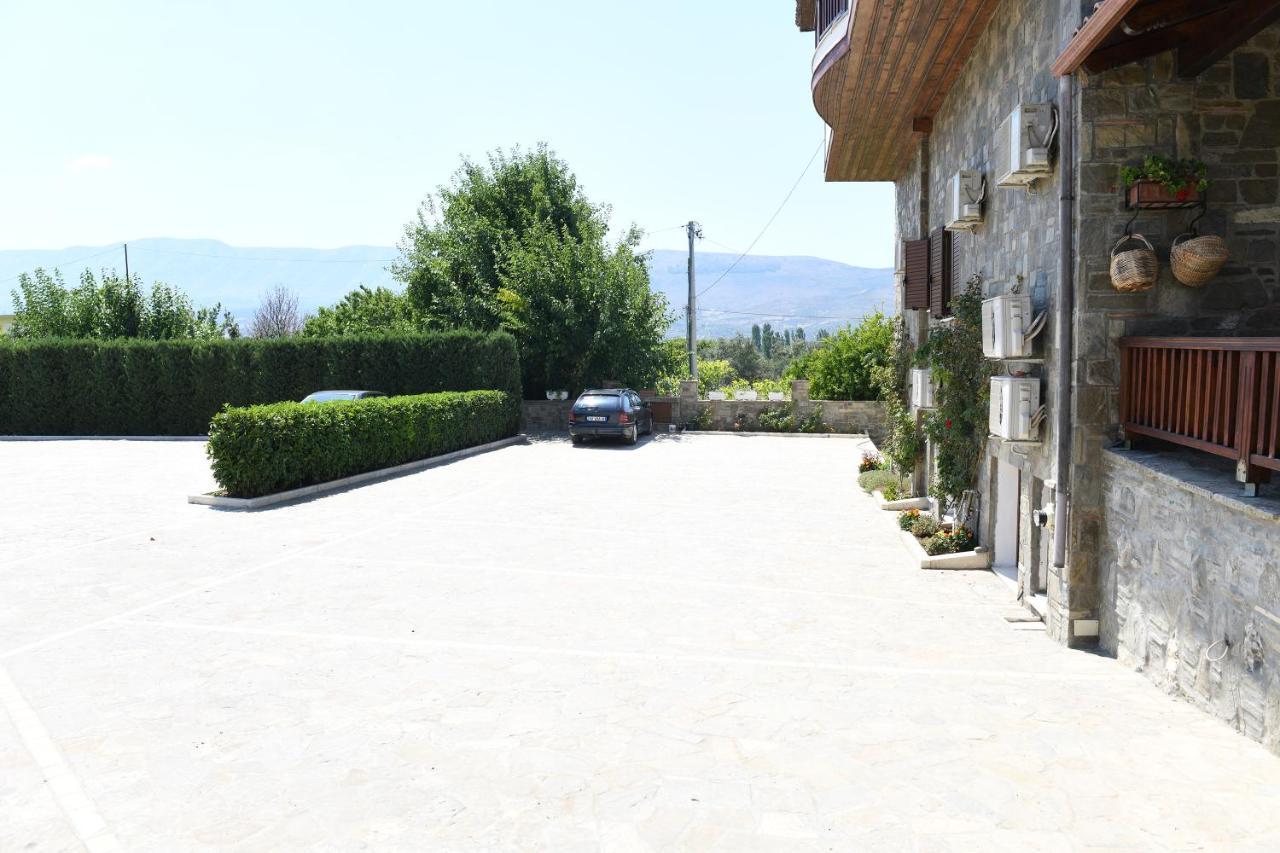 Hotel Kaceli Berati Exterior foto