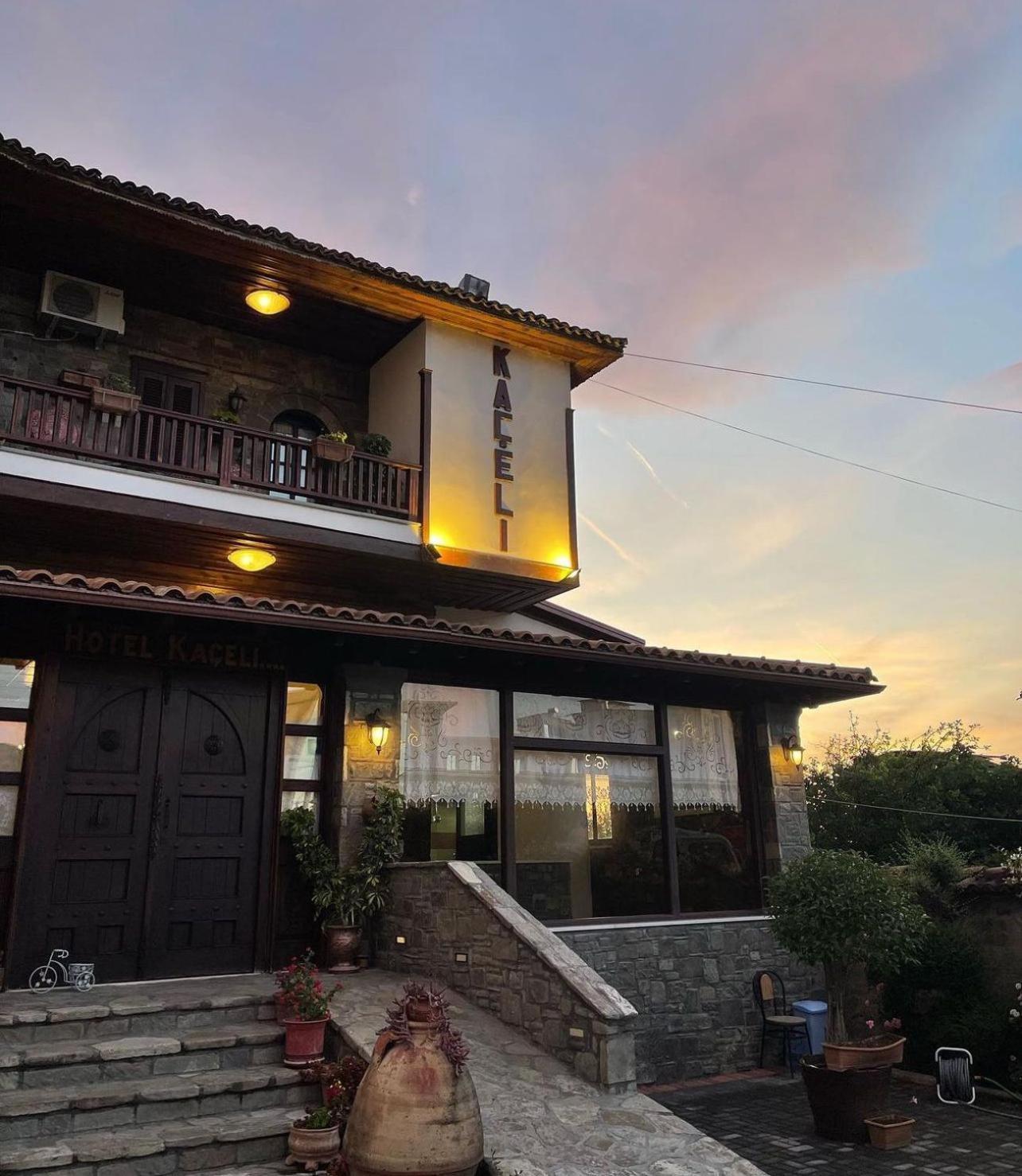 Hotel Kaceli Berati Exterior foto