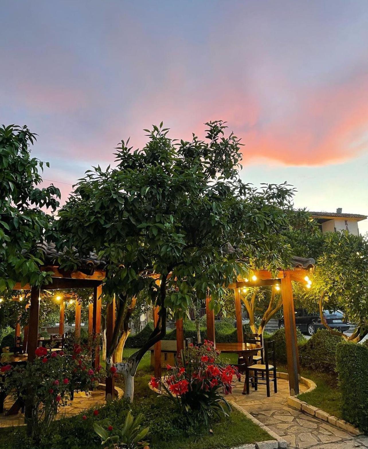 Hotel Kaceli Berati Exterior foto
